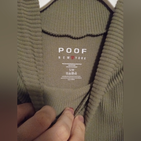 Tank Tops - Picture 4 of 4